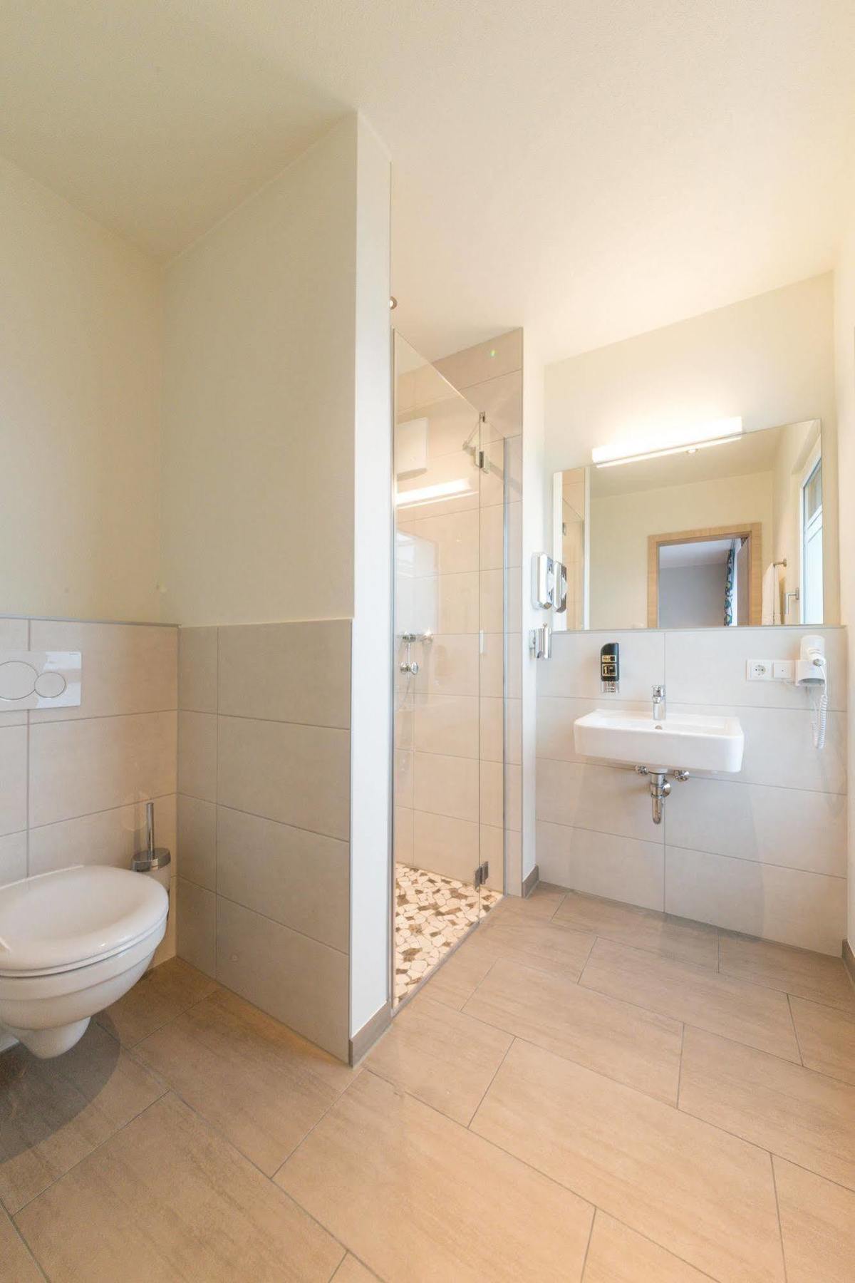Ammi Hotel Garni Inning am Ammersee Esterno foto